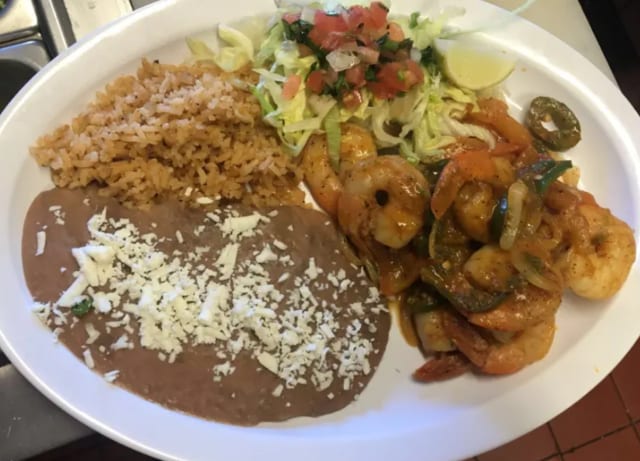 CAMARONES RANCHEROS.